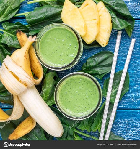 Smoothie vert épinards et bananes